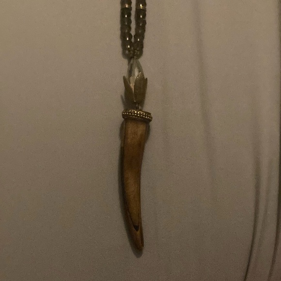 Fabulina statement necklace large tooth - Picture 1 of 3